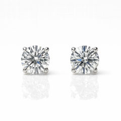 Classic Diamond Stud Earrings in White Gold – Timeless Round Cut